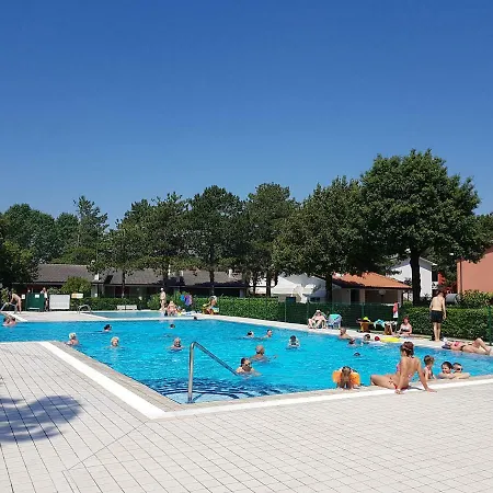 Adriella Apartments Bibione Exterior photo