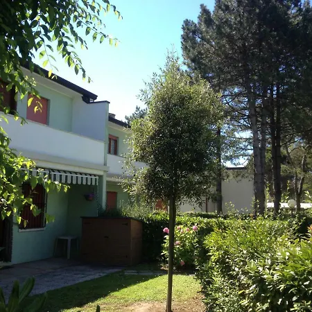 Adriella Apartments Bibione Exterior photo