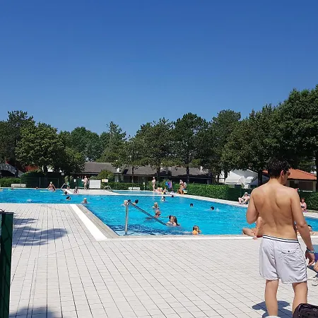 Adriella Apartments Bibione Exterior photo
