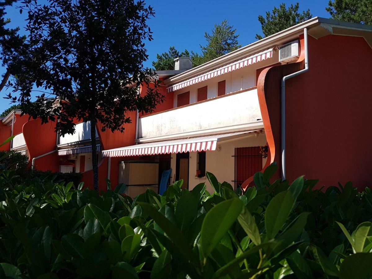 Adriella Appartement *