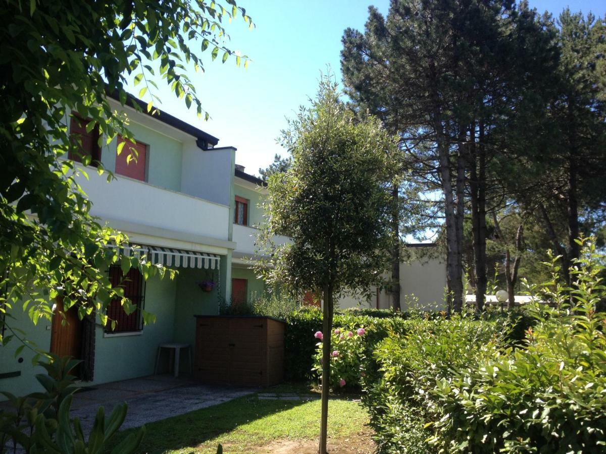 Adriella Apartment