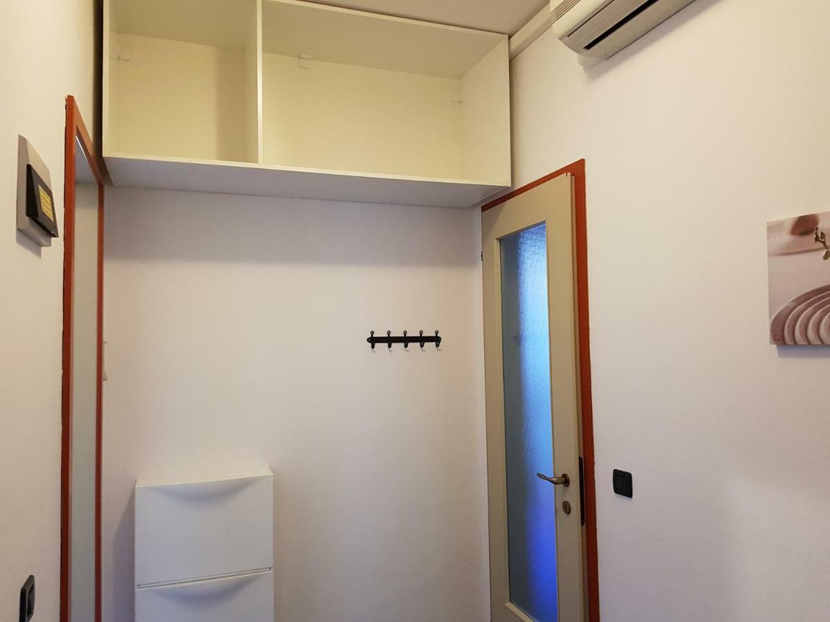 Adriella Apartment *