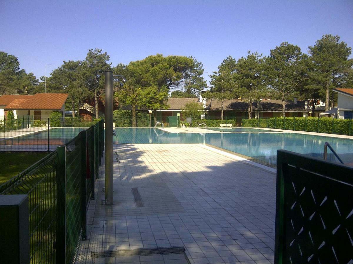 Adriella * Bibione